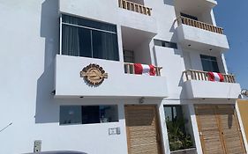 Paracas Guest House